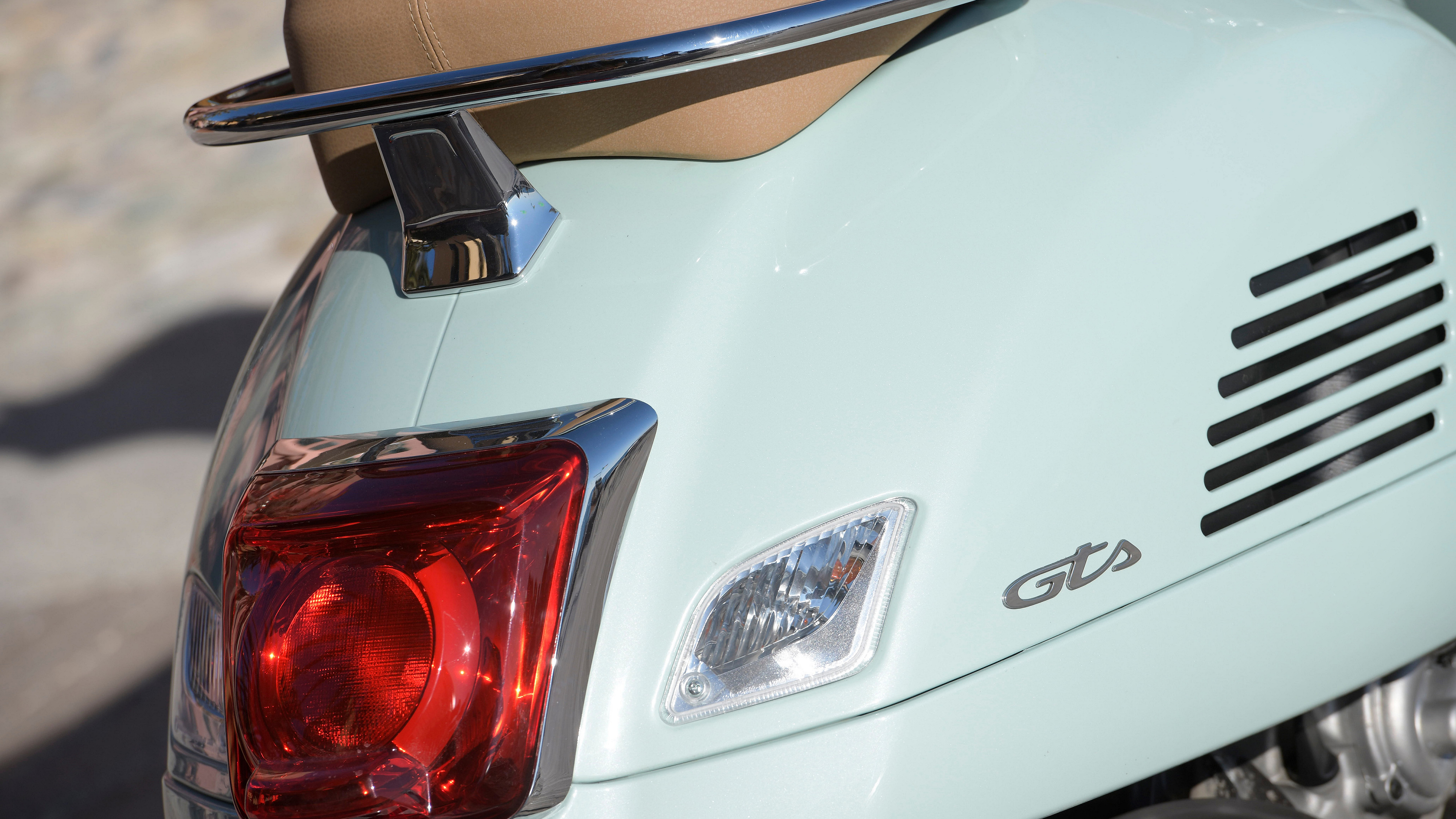 Ensaio Vespa GTS 300 HPE – Um “Vespone” com motor High Power