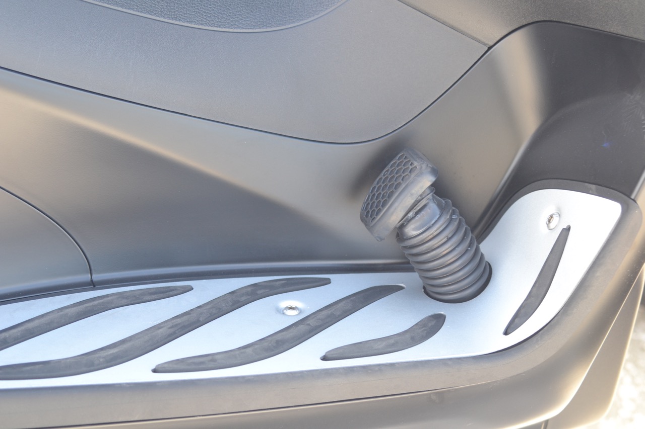 Ensaio Piaggio MP3 300 HPE Sport – Agilidade Urbana em 3 rodas