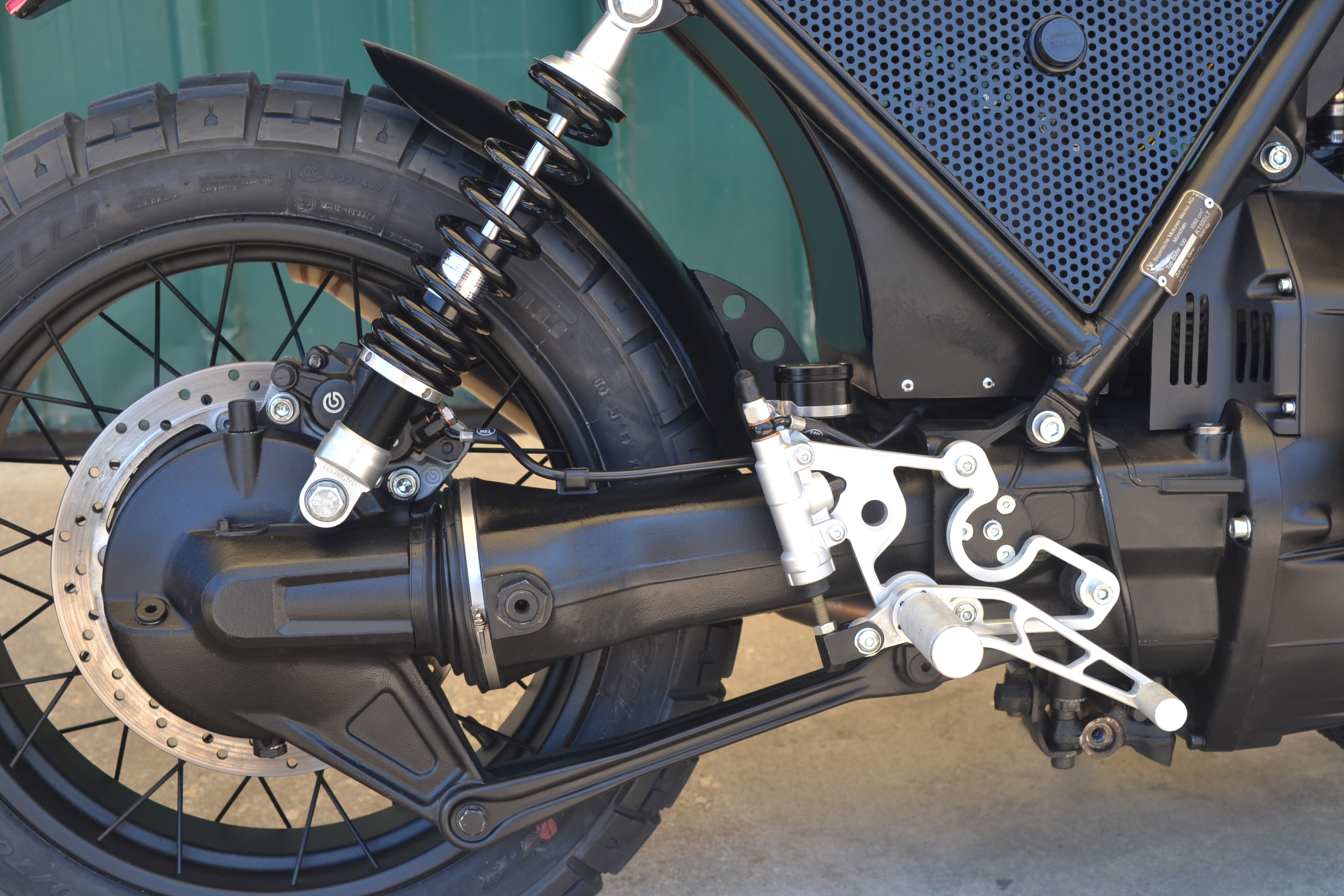 BMW K 1100 de 1992 – Preparação Café Racer pela Art on Wheels
