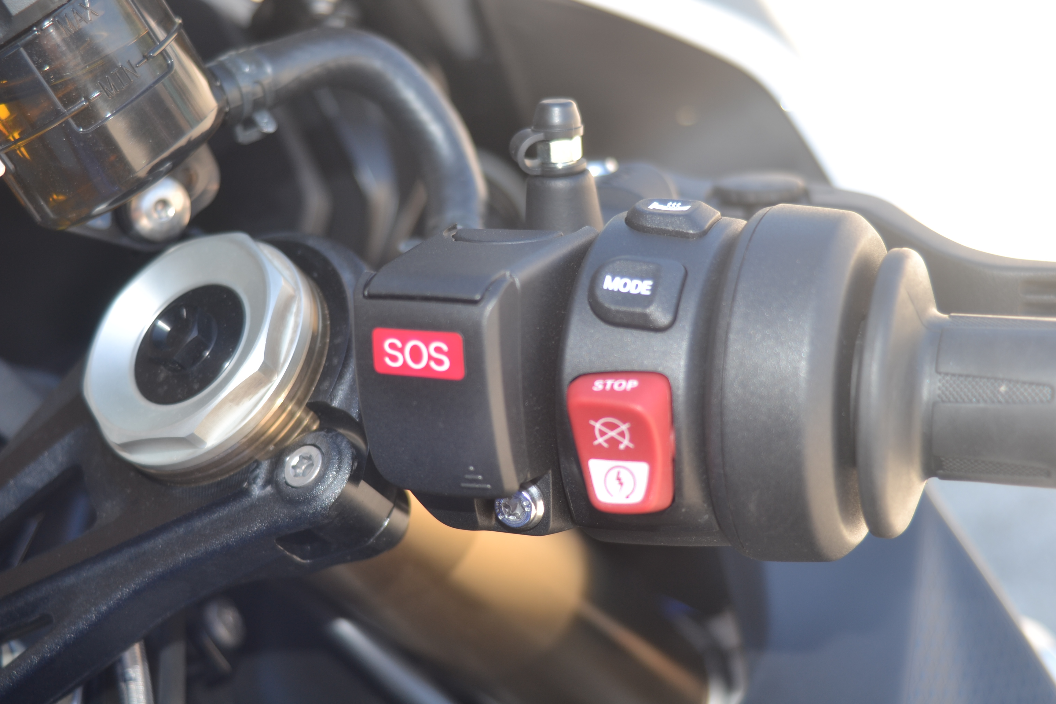 ENSAIO BMW S 1000 RR 2019 –  3ª Geração da Superbike alemã