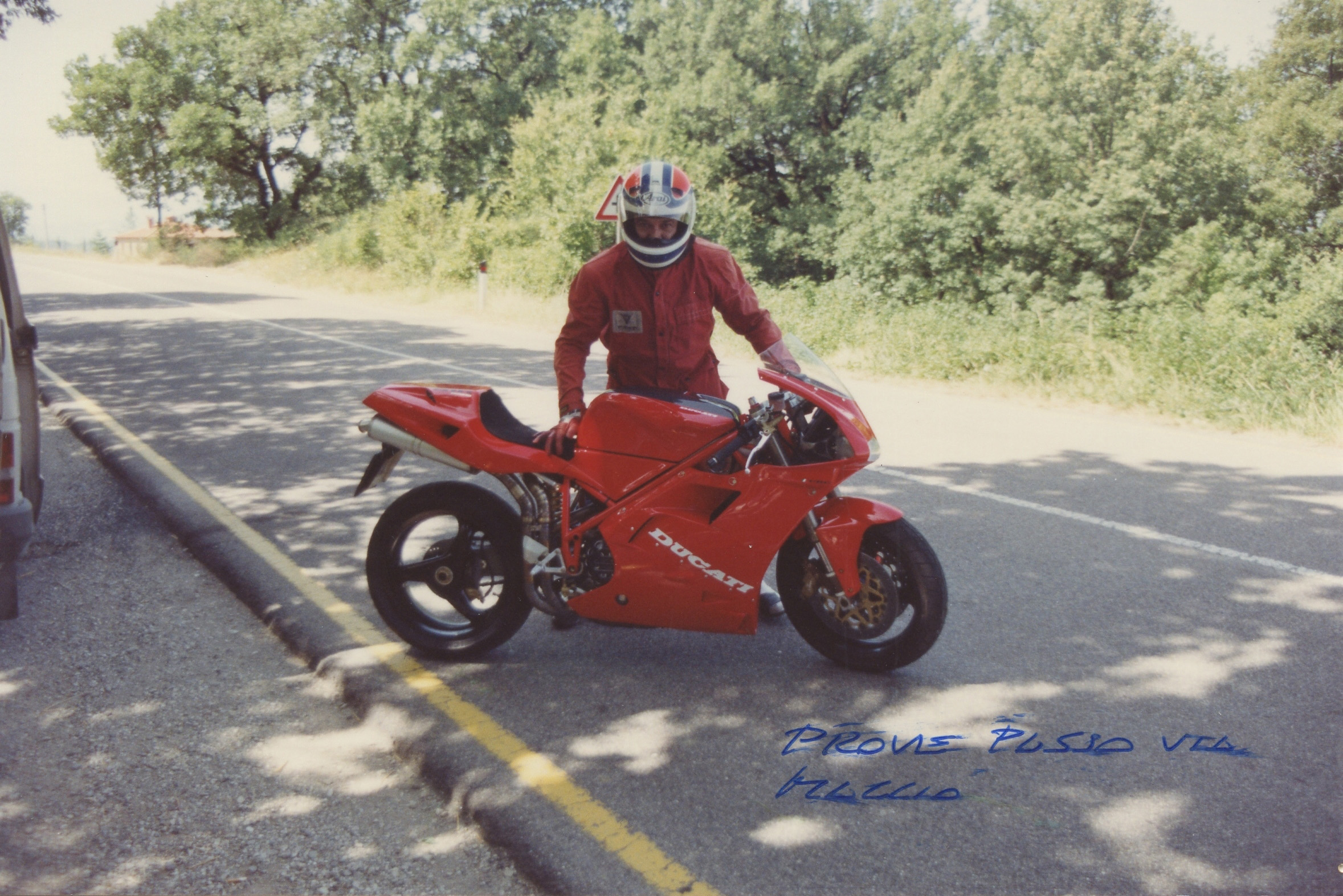 A 916 de Massimo Tamburini em exposição no Museu Ducati