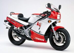 Yamaha RD 500 LC, uma lenda desportiva para circular na via pública thumbnail