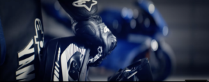 Yamaha: novo teaser com mais detalhes da nova R9 revelados thumbnail