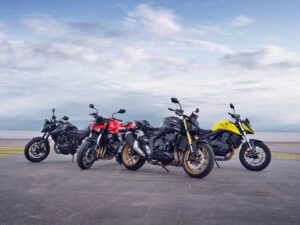 Honda: CB1000 Hornet e versão SP chegam à família das naked thumbnail