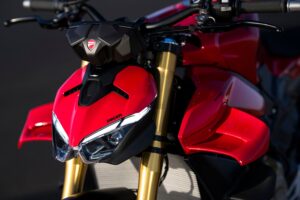 Ducati: Nova Streetfighter V4 revelada com um quadro derivado do MotoGP thumbnail