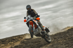 KTM 890 Adventure R, excelência e capacidade offroad thumbnail