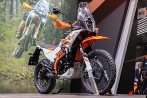 EICMA 2024: KTM 390 Adventure R chegará na primavera de 2025 thumbnail