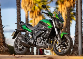 Bajaj: Versão de 2025 da Dominar 400 em conformidade Euro5+ revelada