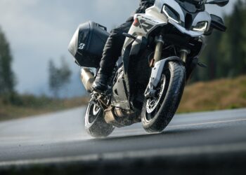 Bridgestone: Novo Battlax Sport Touring T33, pneu de turismo desportivo de última geração
