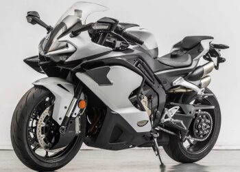 CFMOTO trabalha numa desportiva com cinto de segurança