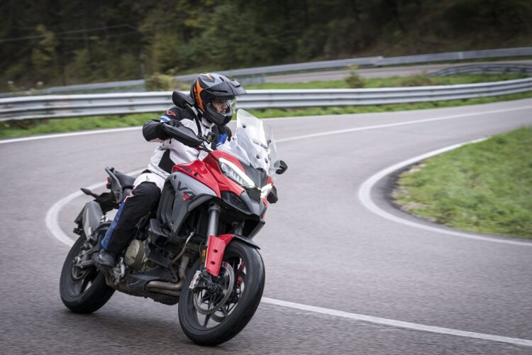 Ducati Multistrada V4S: Como não gostar? | Contacto