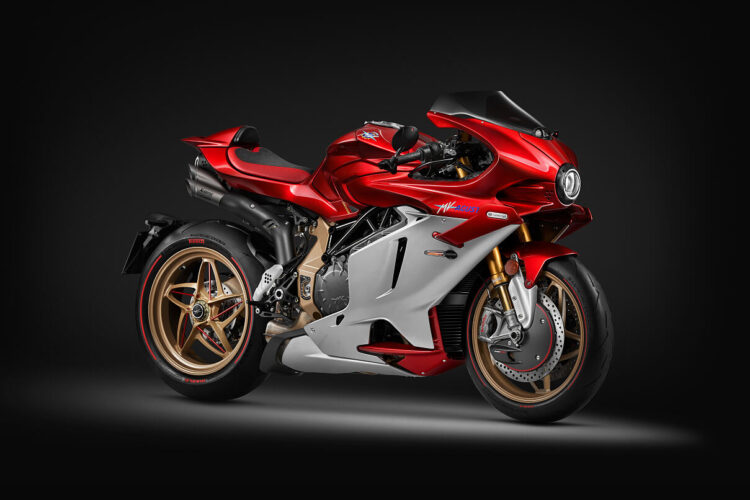 MV Agusta Superveloce 1000 Serie Oro recebe prémio Good Desing 2024 pelo The Chicado Athenaeum
