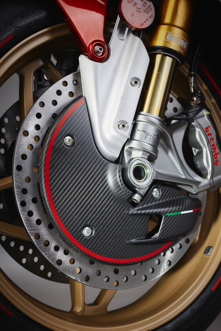MV Agusta Superveloce 1000 Serie Oro recebe prémio Good Desing 2024 pelo The Chicado Athenaeum