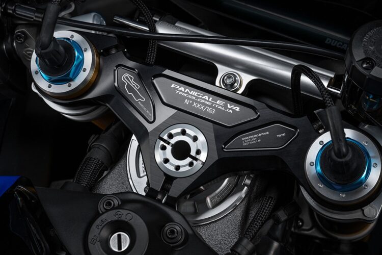 Ducati apresenta a Panigale V4 Tricolore Italia no Ministério das Empresas e Made in Italy