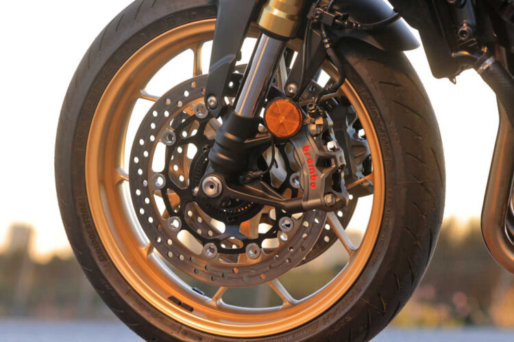 Honda CB1000 Hornet SP | Contacto