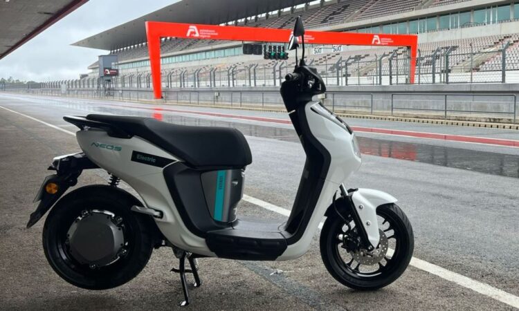 Yamaha Neo’s equipa frota do Autódromo Internacional do Algarve