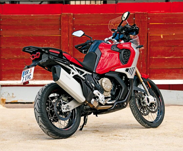 MV Agusta Enduro Veloce | Pura magia | Contacto