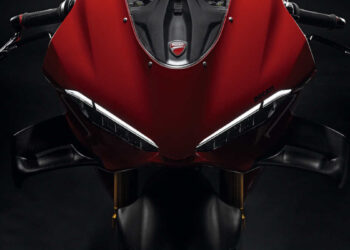 Ducati Panigale V4 S 2025 Carbon e Carbon Pro, ainda mais exclusiva