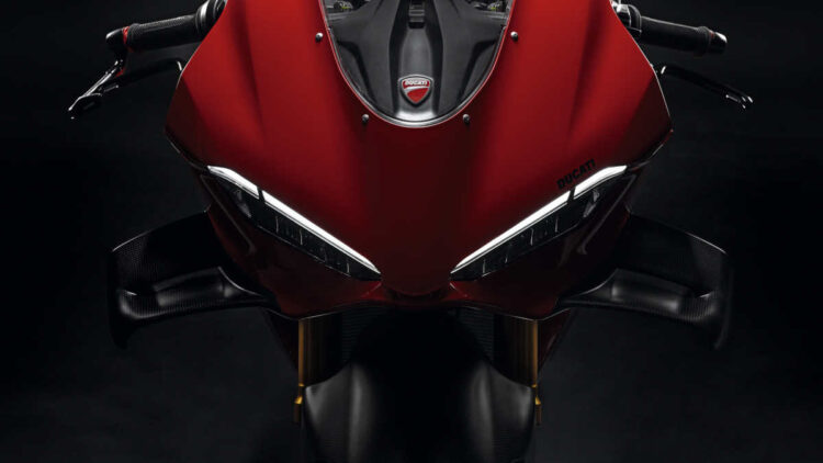 Ducati Panigale V4 S 2025 Carbon e Carbon Pro, ainda mais exclusiva