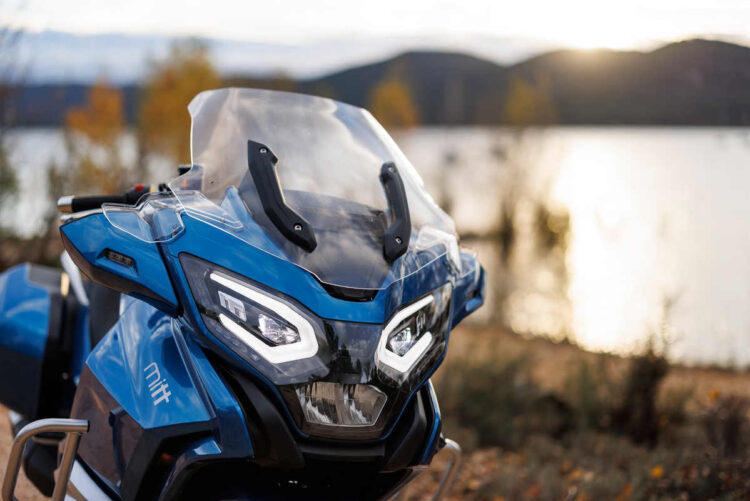 Mitt GT-K: Viajante à procura de afirmação | Contacto