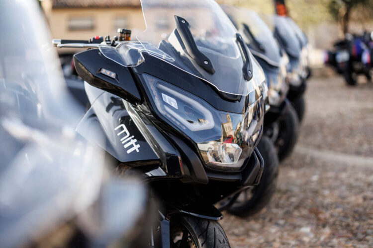 Mitt GT-K: Viajante à procura de afirmação | Contacto