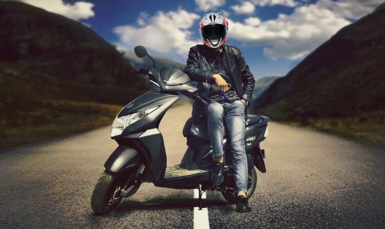 10 conselhos para iniciantes conduzirem uma moto de 125cc