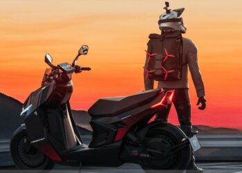 Ultraviolette revela dois novos protótipos elétricos