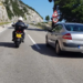 Ultrapassar carros sem cometer riscos