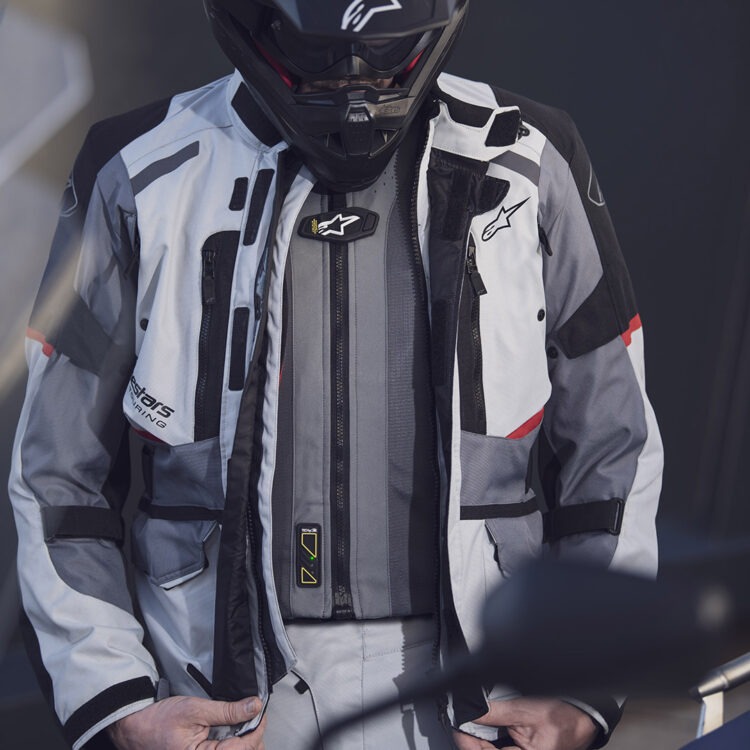 Espanha: Airbag obrigatório para carta de moto a partir de julho