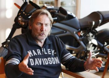Crise estala na Harley-Davidson com ações em queda