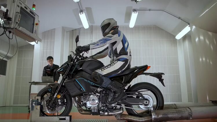Yamaha MT-09 híbrida em desenvolvimento
