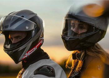 Num capacete, qual a viseira mais recomendada?