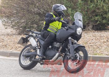 Fotos-espia e informações da Royal Enfield Himalayan 750