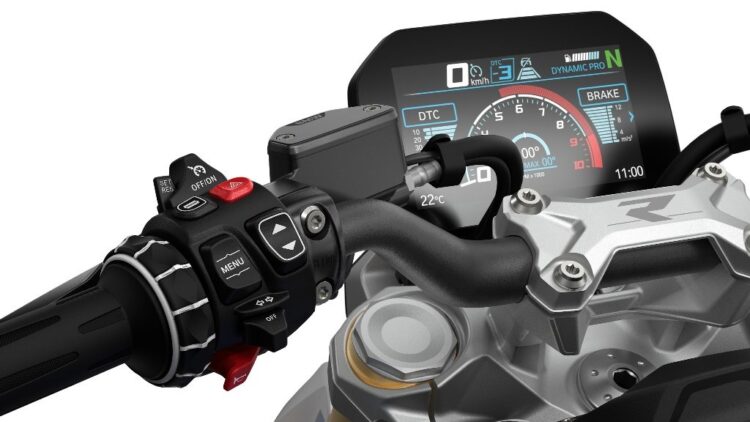 Novidade / BMW R 1300 R / Mais desportiva, potente e versátil