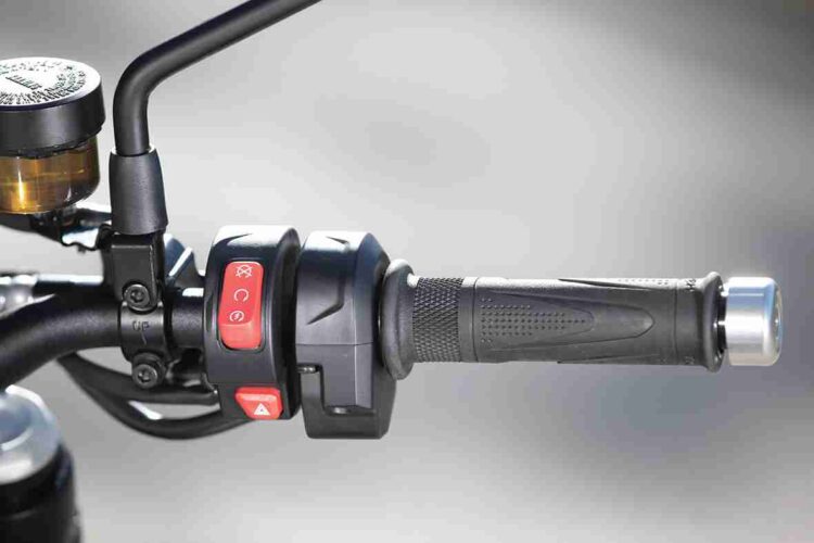 Triumph Speed Twin 900  | Melhorias acentuadas | Contacto