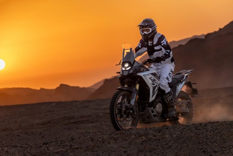 Voge DS800 Rally, preparada para enfrentar com facilidade qualquer desafio