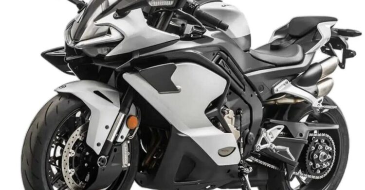 A nova CFMOTO 750 SR-R está cada vez mais perto