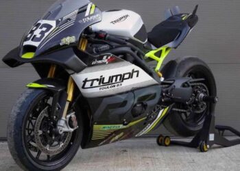Como a S2 Concept  transformou uma Triumph Speed ​​​​​​Triple numa “Daytona” 1200