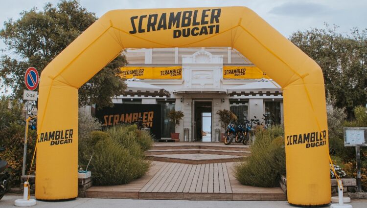 Days of Joy 2025 / No Lago de Garda com a Ducati Scrambler