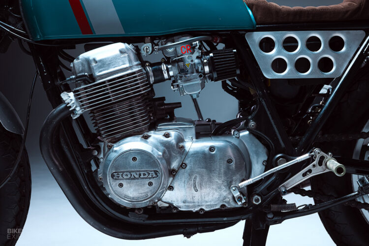 Honda CB750 1978: Fiel ao espírito original ‘cafe racer’