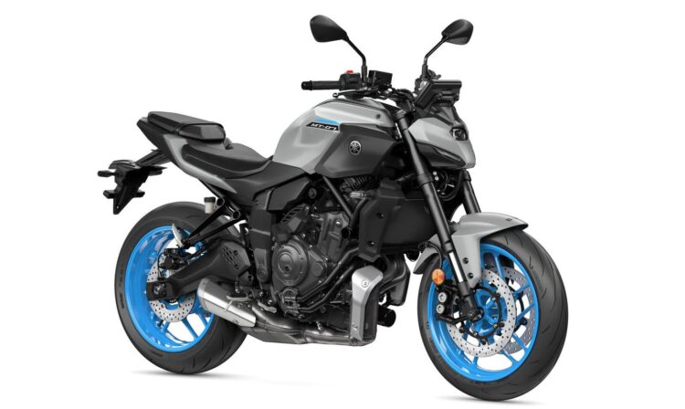 A Yamaha MT-07 2025 já chegou: O despertar de um novo Lado Negro