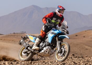 Yamaha Ténéré 700 e 700 Rally | Cimentar o trono | Contacto