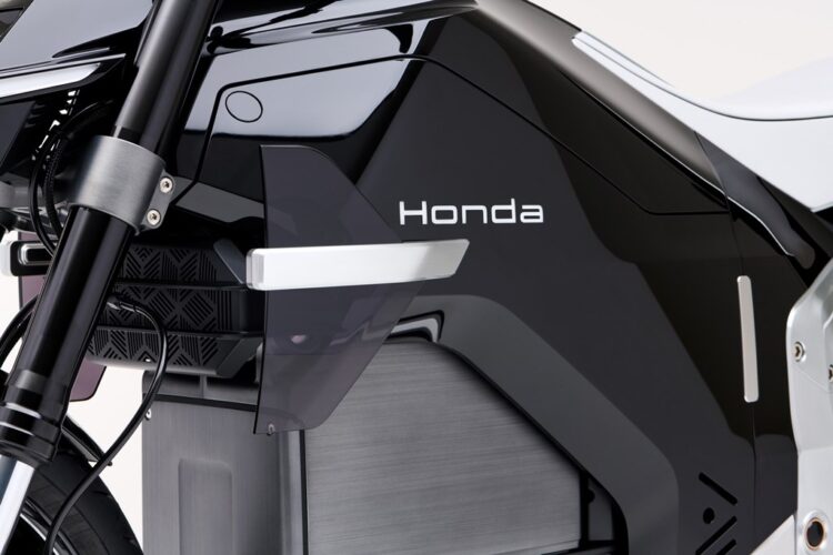 Honda apresenta a naked desportiva elétrica do futuro