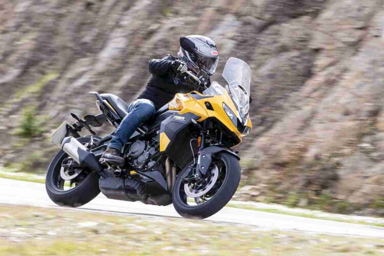 Triumph Tiger Sport 800 | O caminho certo? | Contacto