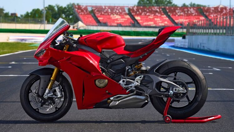 Ducati trabalha numa embraiagem automática