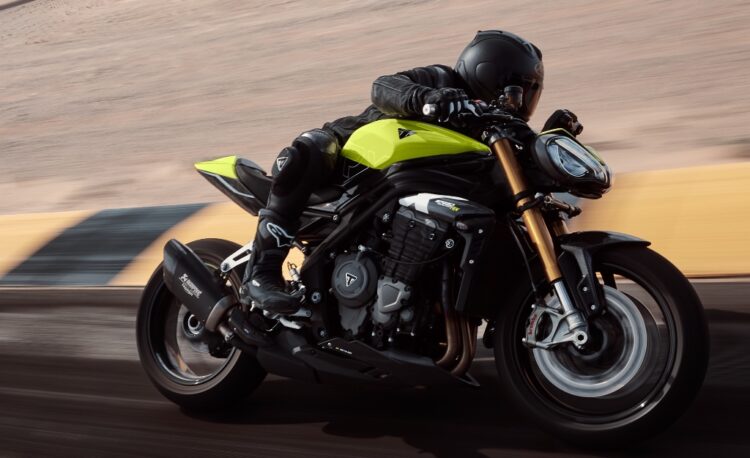 Triumph Speed Triple 1200 RX 2025: Foco, precisão e controlo absolutos