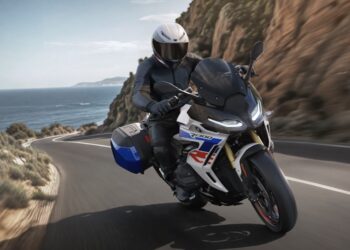 BMW R 1300 RS: Redefinindo o conceito sport-touring