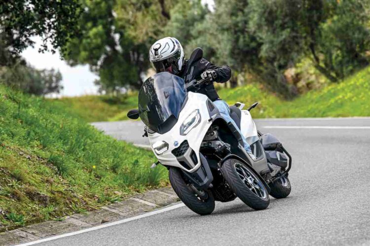 Piaggio MP3 310 | Receita apurada | Contacto