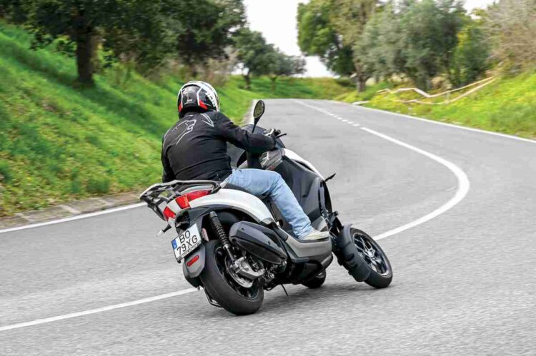 Piaggio MP3 310 | Receita apurada | Contacto