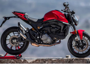 Ducati Monster e DesertX vão receber o novo V2